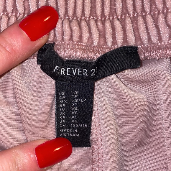 Dusty Pink Velvet Shorts - Picture 2 of 4